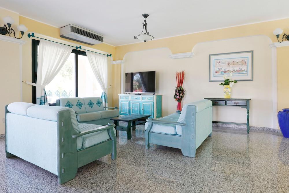 Residence Il Borgo オロゼーイ エクステリア 写真