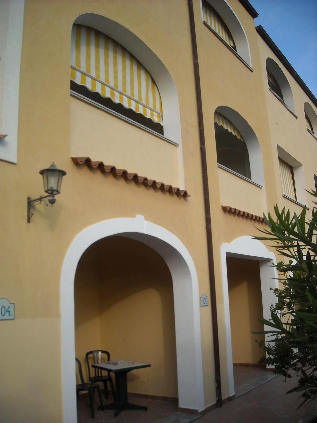 Residence Il Borgo オロゼーイ エクステリア 写真