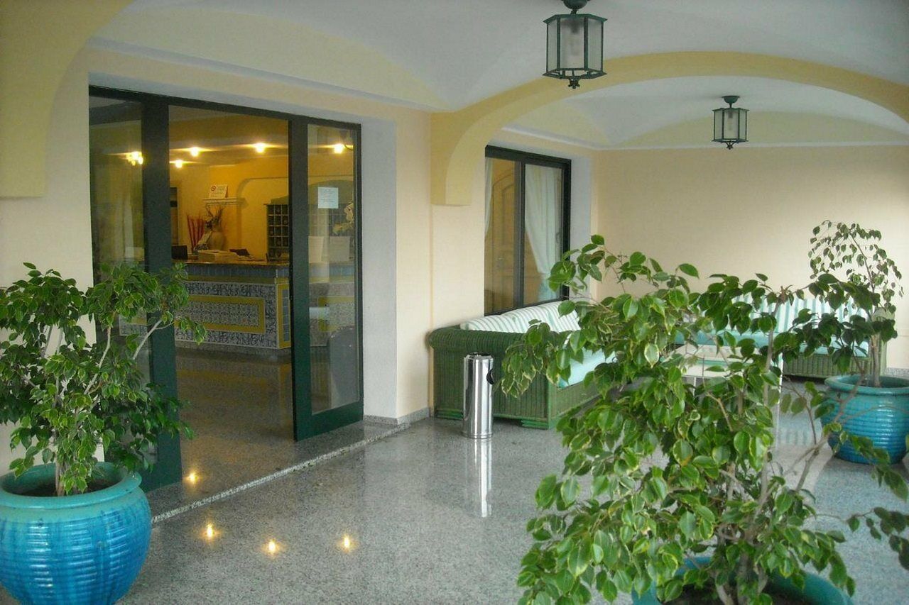 Residence Il Borgo オロゼーイ エクステリア 写真